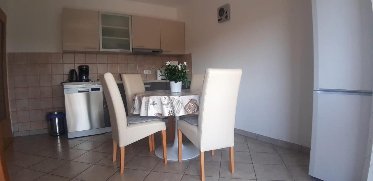 Apartman Lidija Linardici Exterior photo